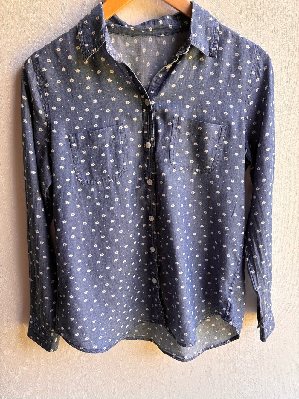 Blue Floral Button Down Shirt Size XS